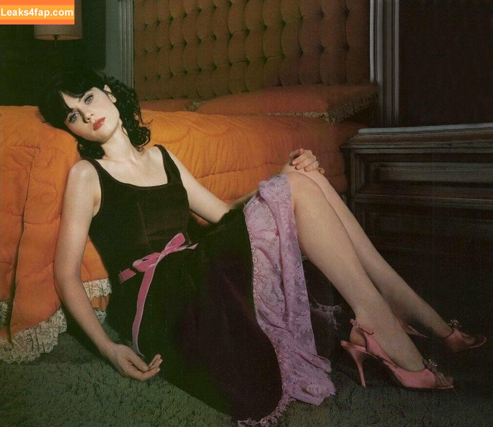 Zooey Deschanel / zooeydeschanel слитое фото фото #0037