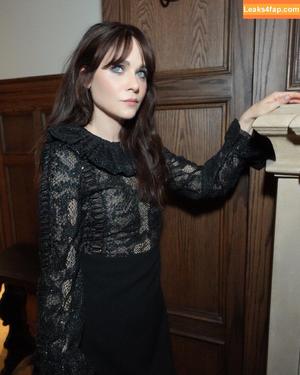 Zooey Deschanel photo #0138