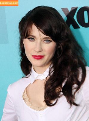 Zooey Deschanel photo #0233