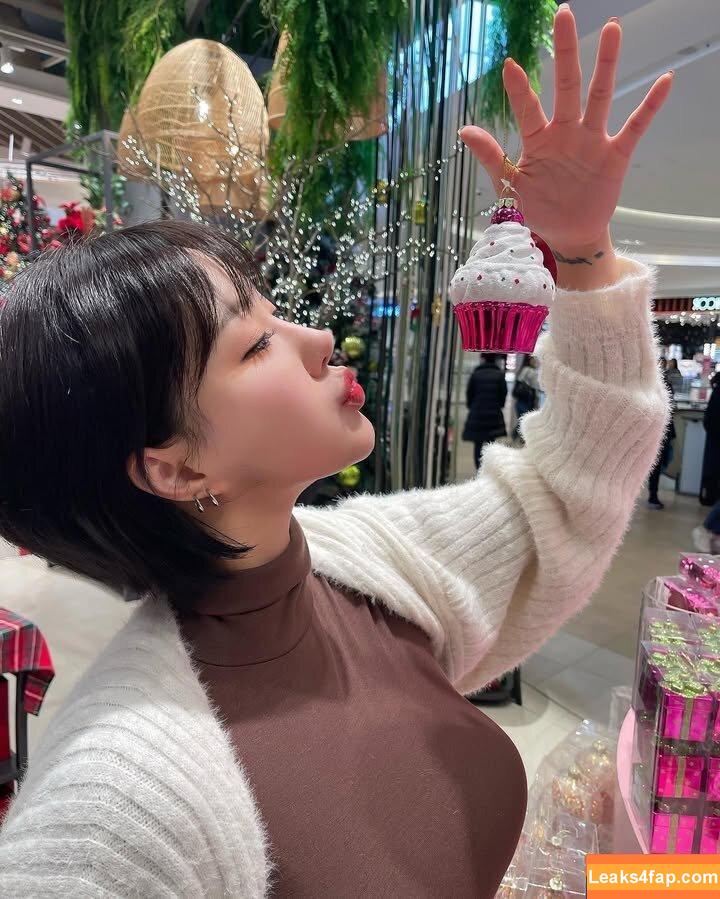 zszszsxxcy / https: leaked photo photo #0009