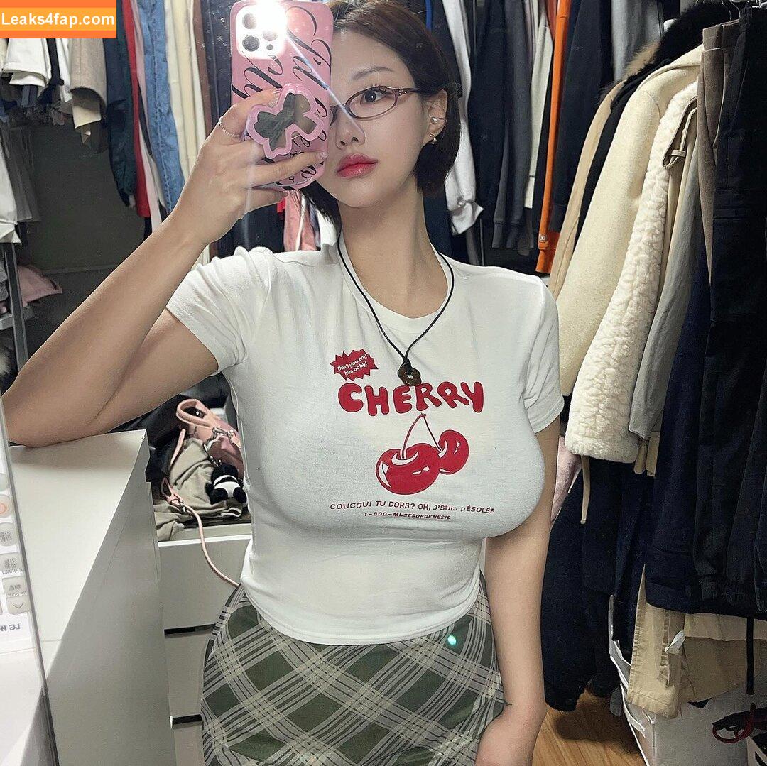 zszszsxxcy free nudes