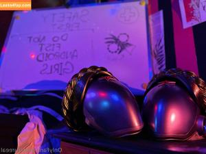 Zureeal photo #0301