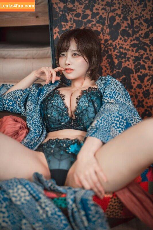 ZziZzi / zizzi_j / zzi_zzi._ / 찌찌 leaked photo photo #0253